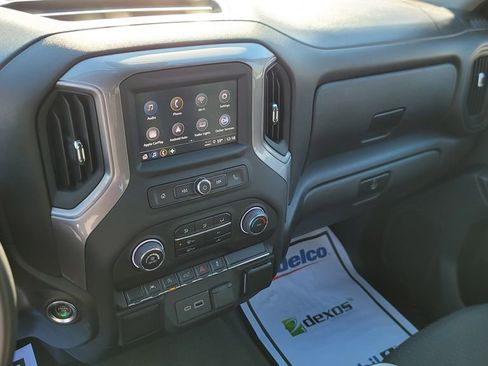 Used 2023 Chevrolet Silverado 1500 Custom image 21