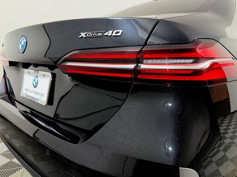 Used 2026 BMW i5 eDrive40 w/ Premium Package image 29