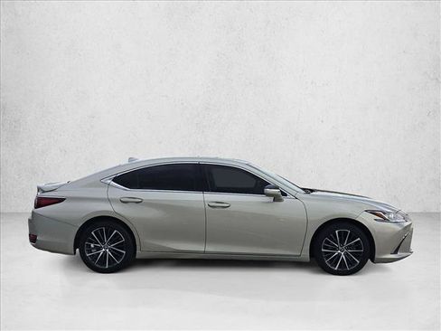 Used 2023 Lexus ES 300h w/ Premium Package FWD image 4