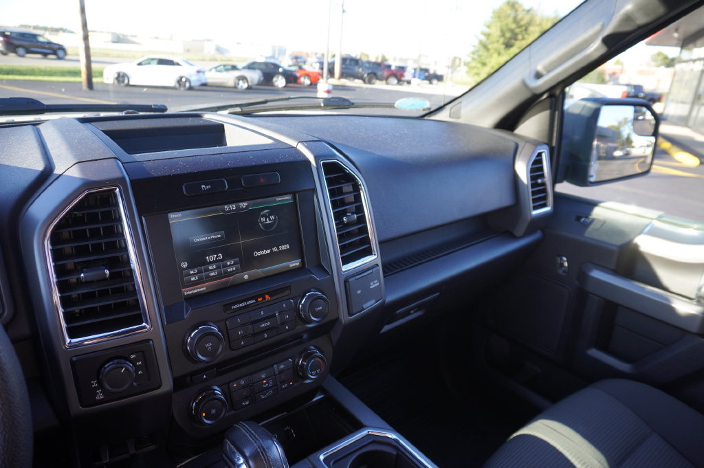 Used 2015 Ford F150 XLT w/ Equipment Group 302A Luxury AWD/4WD image 20