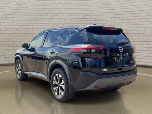 Used 2022 Nissan Rogue SV FWD image 7