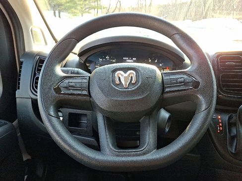 Used 2023 RAM ProMaster 2500 image 17