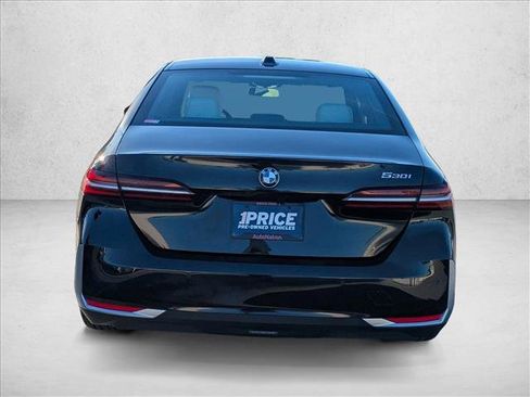 Certified 2025 BMW 530i image 7