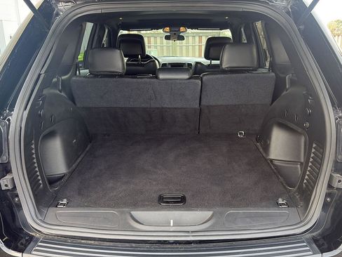 Used 2021 Jeep Grand Cherokee Laredo image 19