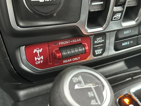 New 2026 Jeep Gladiator Rubicon image 25