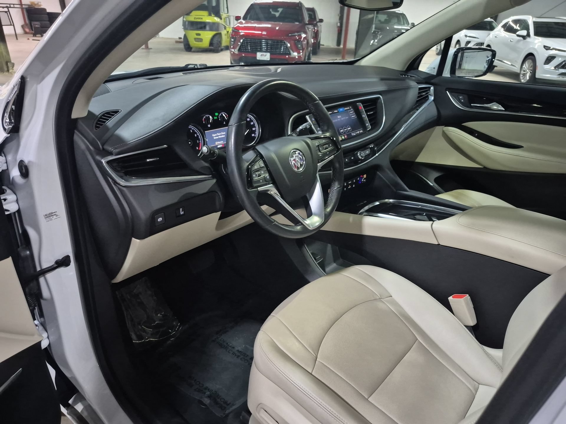 Used 2024 Buick Enclave Essence w/ Experience Buick Package AWD/4WD image 11