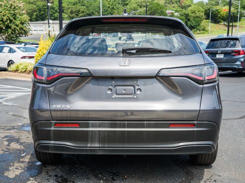 Used 2023 Honda HR-V LX image 5