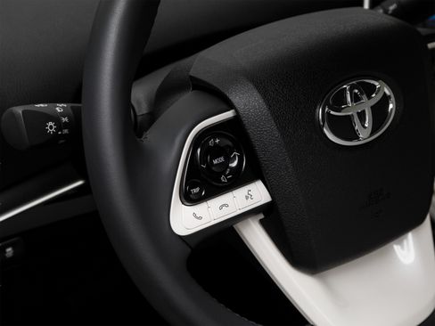 Used 2018 Toyota Prius Prime Advanced FWD image 45