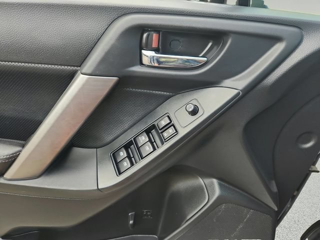 Used 2015 Subaru Forester 2.5i Limited AWD/4WD image 16