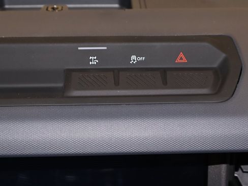 New 2026 Ford Bronco 4-Door image 21