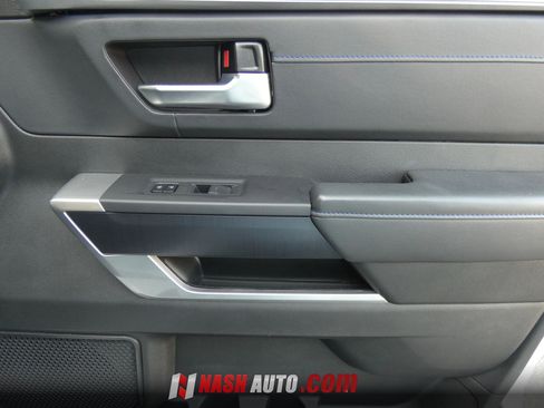 Used 2024 Toyota Tundra Platinum AWD/4WD image 38