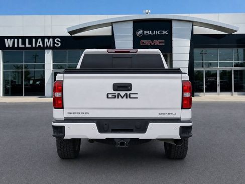 Used 2018 GMC Sierra 2500 Denali w/ Duramax Plus Package AWD/4WD image 7