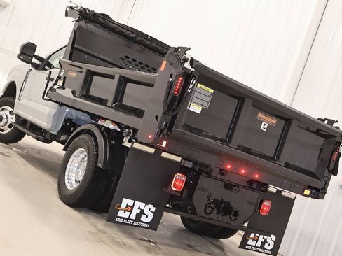 New 2025 Ford F350 XL w/ XL Chrome Package image 26