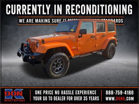 Used 2013 Jeep Wrangler Unlimited Sahara w/ Connectivity Group AWD/4WD image 3