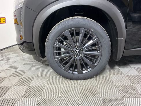 New 2026 Nissan Pathfinder SL w/ SL Premium Package FWD image 10