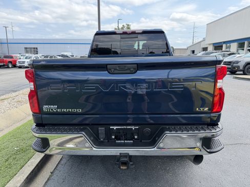 Used 2020 Chevrolet Silverado 2500 LTZ AWD/4WD image 6