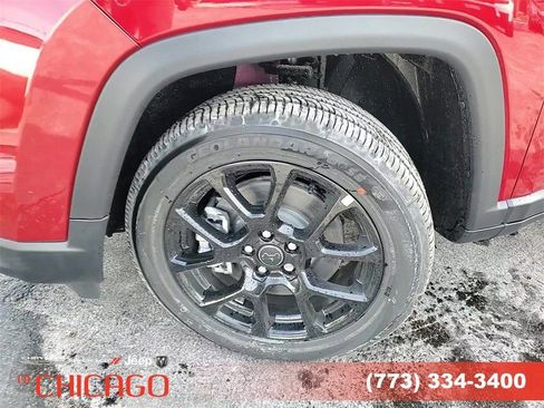 Certified 2025 Jeep Compass Latitude w/ Altitude Special Edition image 8