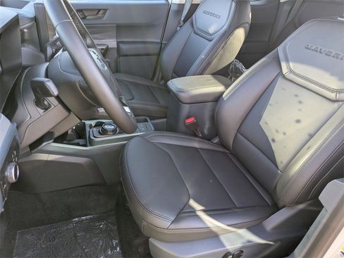 New 2025 Ford Maverick Lariat w/ Black Appearance Package image 16