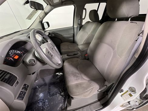 Certified 2021 Nissan Frontier SV image 13