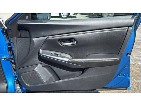 Used 2025 Nissan Sentra SR FWD image 33