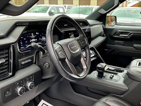 Certified 2022 GMC Sierra 1500 AT4 w/ AT4 Premium Package image 14