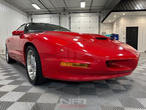 Used 1994 Pontiac Firebird Formula RWD image 15