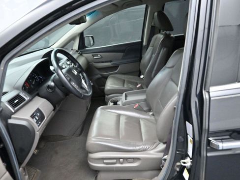 Used 2013 Honda Odyssey Touring image 13