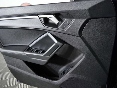 Used 2023 Audi Q3 2.0T Premium Plus w/ Premium Plus Package image 24