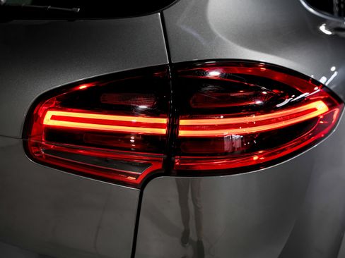 Used 2015 Porsche Cayenne Diesel image 43