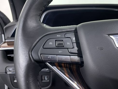 Used 2023 Cadillac Escalade Premium Luxury image 25