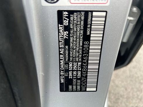 Used 2019 Mercedes-Benz E 300 4MATIC image 34
