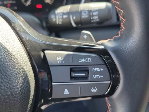 Certified 2025 Honda Pilot Sport image 25