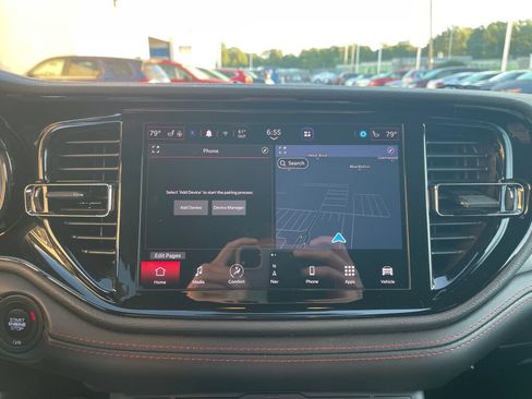 Used 2025 Dodge Durango GT AWD/4WD image 9