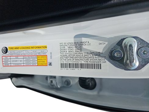 Used 2024 Honda Accord EX image 31
