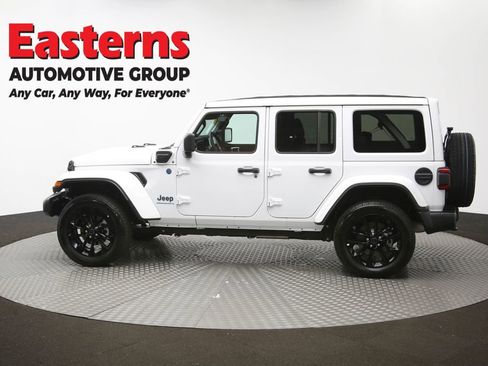 Used 2025 Jeep Wrangler Unlimited Sahara w/ Safety Group image 61