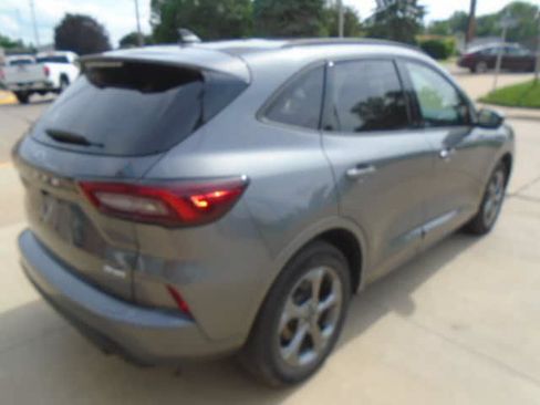 Used 2023 Ford Escape ST-Line Select w/ Tech Pack #2 AWD/4WD image 9