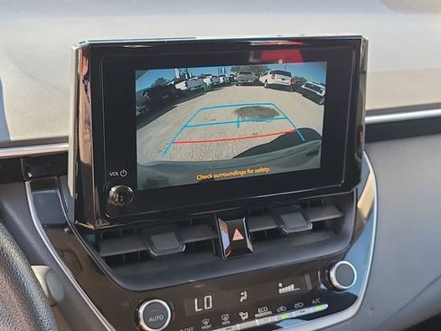 Used 2024 Toyota Corolla LE FWD image 32