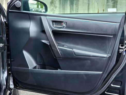 Used 2014 Toyota Corolla S image 26