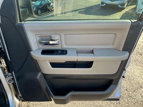 Used 2012 RAM 1500 Classic SLT AWD/4WD image 28