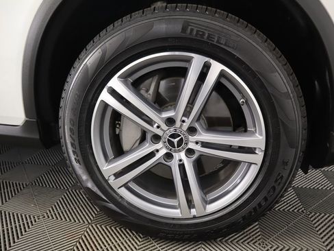 Certified 2022 Mercedes-Benz GLC 300 image 33