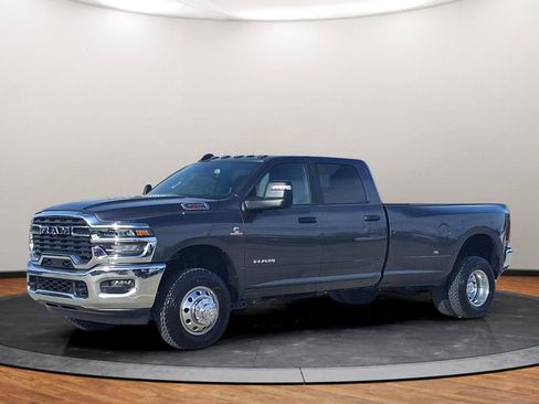 New 2026 RAM 3500 Big Horn AWD/4WD image 13
