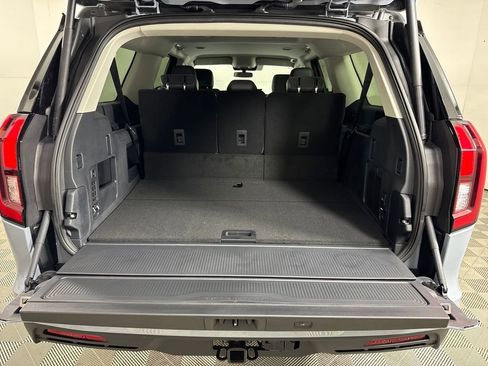 New 2026 Ford Expedition Max Active RWD image 30