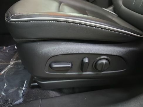 Used 2024 Buick Encore GX Avenir w/ Avenir Technology Package image 28