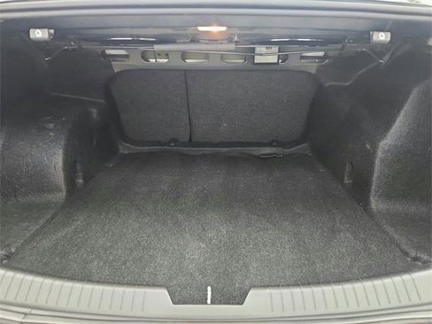 Used 2022 Chevrolet Malibu LS image 23