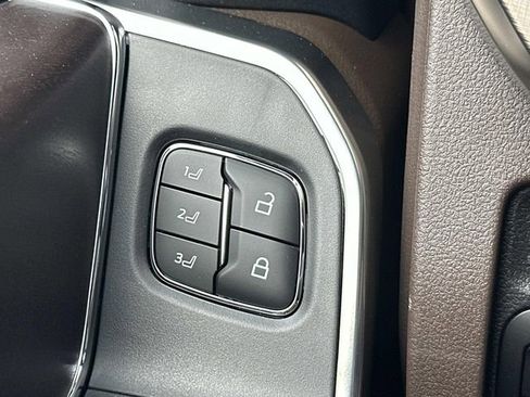 New 2026 Ford F250 King Ranch w/ FX4 Off-Road Package image 25