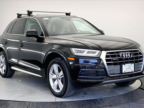 Used 2019 Audi Q5 2.0T Premium Plus w/ Premium Plus Package image 1
