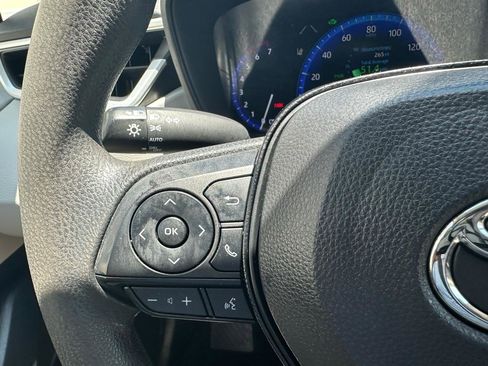 Used 2020 Toyota Corolla LE FWD image 10