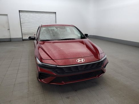 Used 2025 Hyundai Elantra Sport image 14