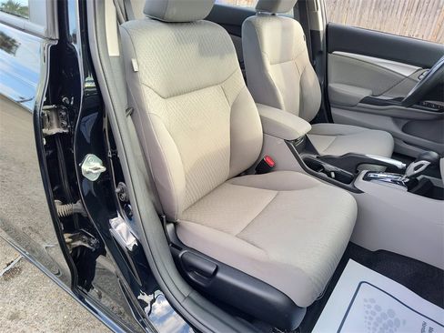 Used 2015 Honda Civic EX image 31