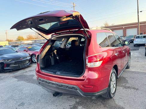 Used 2015 Nissan Pathfinder SV image 9